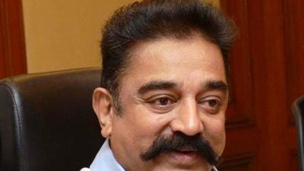 சுற்றுச்சூழல் பற்றி பேசுவது தவறா? மக்கள் எல்லாவற்றுக்கும் கைது செயப்படுகிறார்கள்! கமல் வேதனை சுற்றுச்சூழல் பற்றி பேசுவது தவறா? மக்கள் எல்லாவற்றுக்கும் கைது செயப்படுகிறார்கள்! கமல் வேதனை