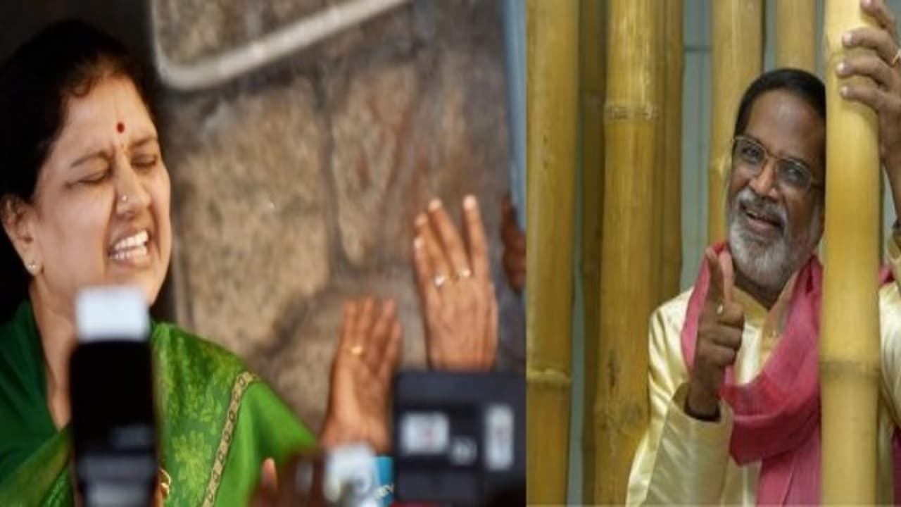 “எத்தனை காலம் தான் ஏமாற்றுவாய் இந்த நாட்டிலே “..பாட்டுப்பாடி அதிரடி எதிர்ப்பு தெரிவித்த கங்கைஅமரன் ...!! “எத்தனை காலம் தான் ஏமாற்றுவாய் இந்த நாட்டிலே “..பாட்டுப்பாடி அதிரடி எதிர்ப்பு தெரிவித்த கங்கைஅமரன் ...!!