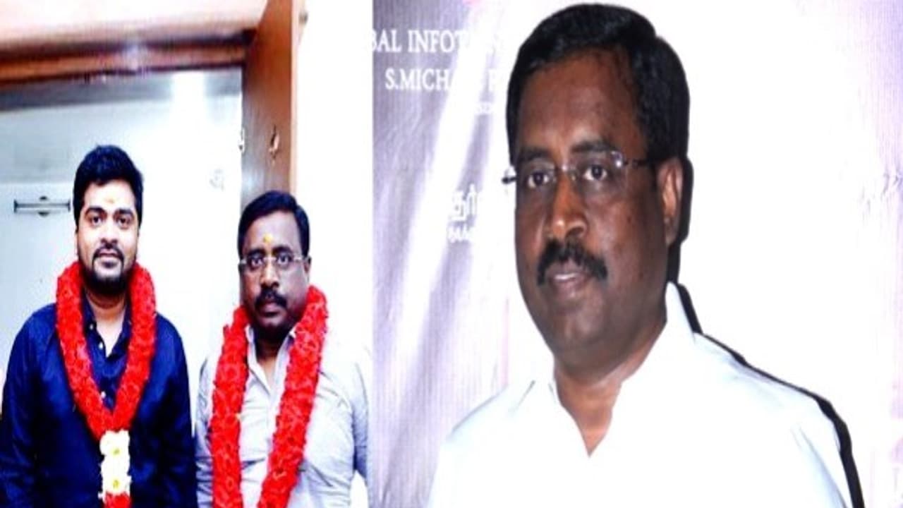 சிம்புவுக்கு படத்தில் நடிக்க ஆசை இல்லை... திருந்தவே மாட்டார்... செம டோஸ் விட்ட தயாரிப்பாளர்! சிம்புவுக்கு படத்தில் நடிக்க ஆசை இல்லை... திருந்தவே மாட்டார்... செம டோஸ் விட்ட தயாரிப்பாளர்!