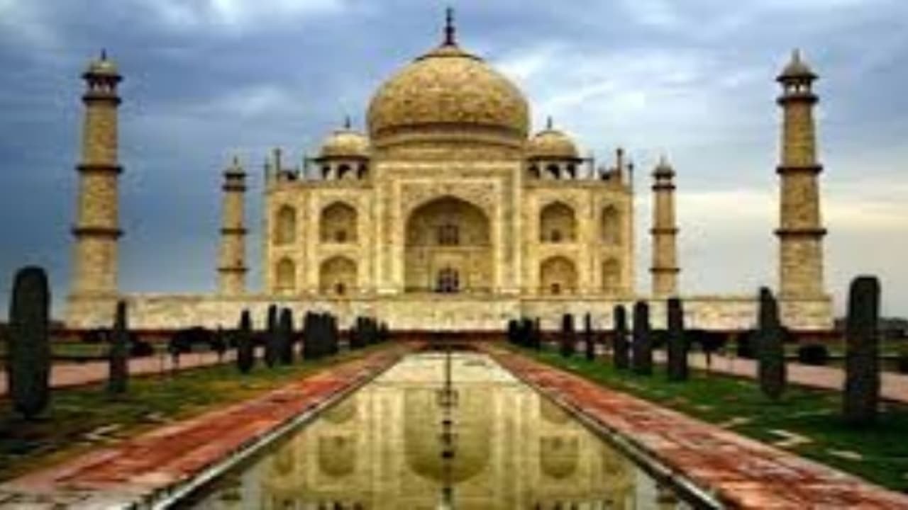 தாஜ்மஹாலுக்கு விரைவில் மேக்கப்...! மத்திய அரசு முடிவு ... தாஜ்மஹாலுக்கு விரைவில் மேக்கப்...! மத்திய அரசு முடிவு ...