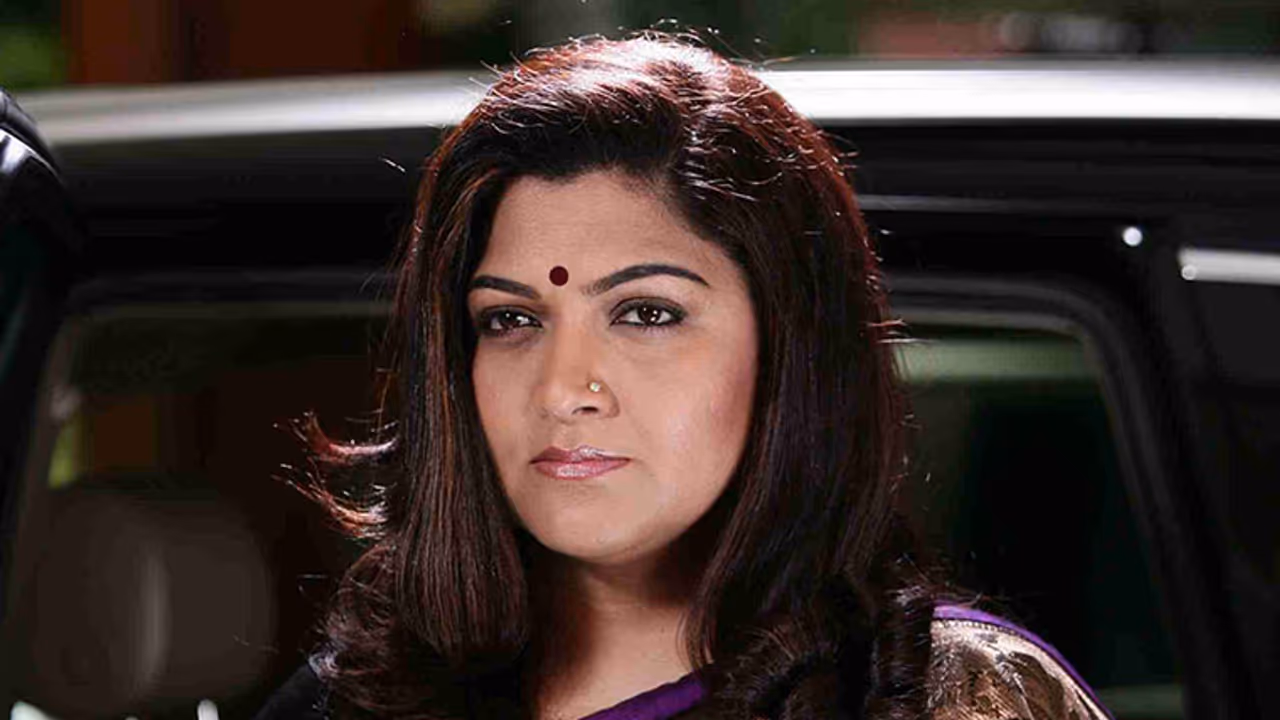 ఒక్క రాత్రి గడపడం కోసం ఎవరూ కోట్లు ఖర్చు పెట్టరు.. ఖుష్బూ కామెంట్స్!