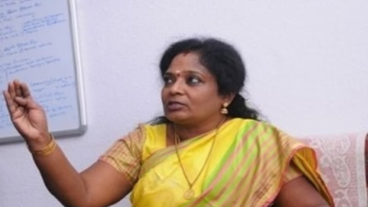 திமுகவை திட்டி தீர்க்கும் தமிழிசை..! விடுதலை சிறுத்தைகளையும் விளாசினார்..! திமுகவை திட்டி தீர்க்கும் தமிழிசை..! விடுதலை சிறுத்தைகளையும் விளாசினார்..!