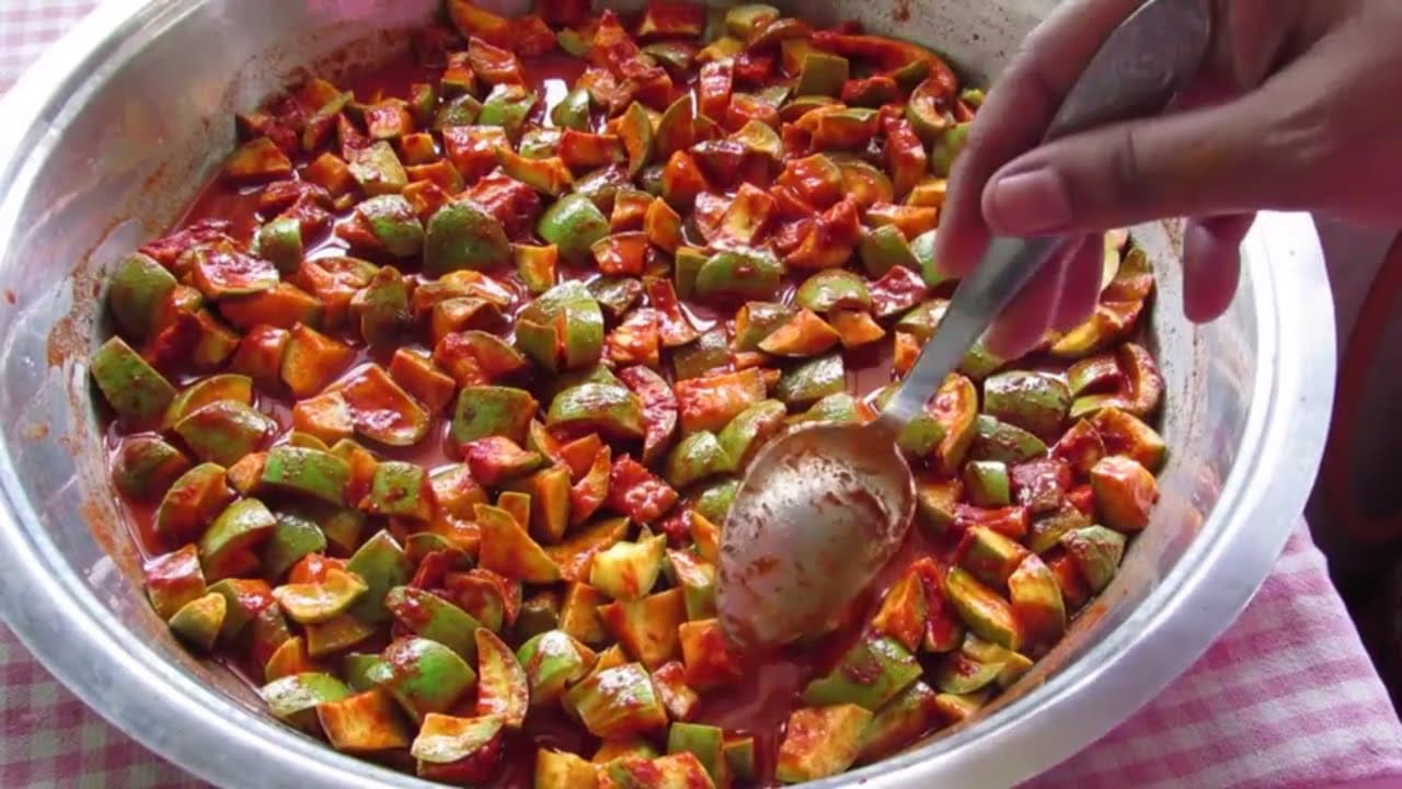 ಧಾರವಾಡ ಪೇಡದಷ್ಟೇ ಗೊಟ್ಟದ ಉಪ್ಪಿನಕಾಯಿ ಫೇಮಸ್ ಧಾರವಾಡ ಪೇಡದಷ್ಟೇ ಗೊಟ್ಟದ ಉಪ್ಪಿನಕಾಯಿ ಫೇಮಸ್