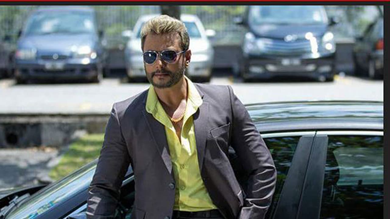 ಮಧ್ಯರಾತ್ರಿ 12ಕ್ಕೆ ಬಿಡುಗಡೆಯಾದ ಚಕ್ರವರ್ತಿ :ಅಭಿಮಾನಿಗಳಿಗೆ ರಸದೌತಣ ಮಧ್ಯರಾತ್ರಿ 12ಕ್ಕೆ ಬಿಡುಗಡೆಯಾದ ಚಕ್ರವರ್ತಿ :ಅಭಿಮಾನಿಗಳಿಗೆ ರಸದೌತಣ