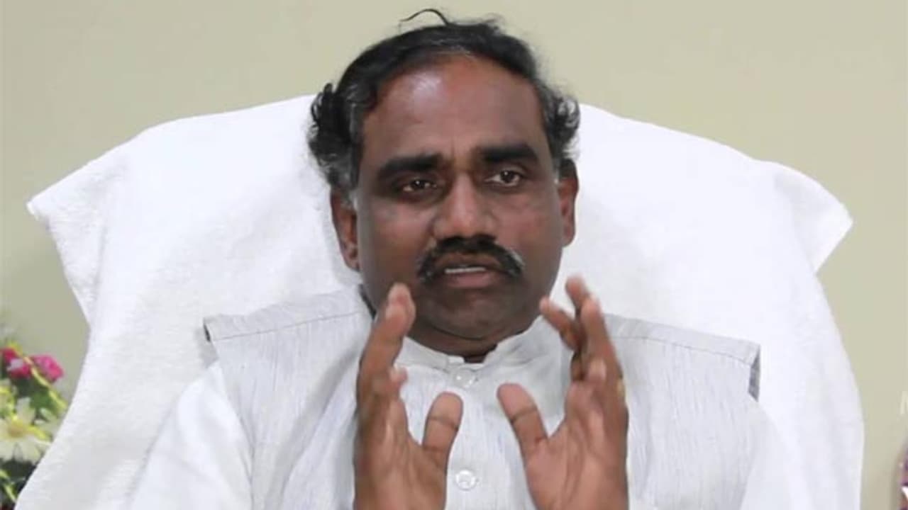 బీఆర్ఎస్‌లోకి ఏపీ నేతలు: రేపు కేసీఆర్ సమక్షంలో మాజీ మంత్రి రావెల సహ పలువురి చేరిక