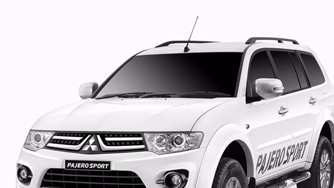 കേരളം രണ്ട് ബുള്ളറ്റ് പ്രൂഫ് പജേറോകള് വാങ്ങുന്നു കേരളം രണ്ട് ബുള്ളറ്റ് പ്രൂഫ് പജേറോകള് വാങ്ങുന്നു