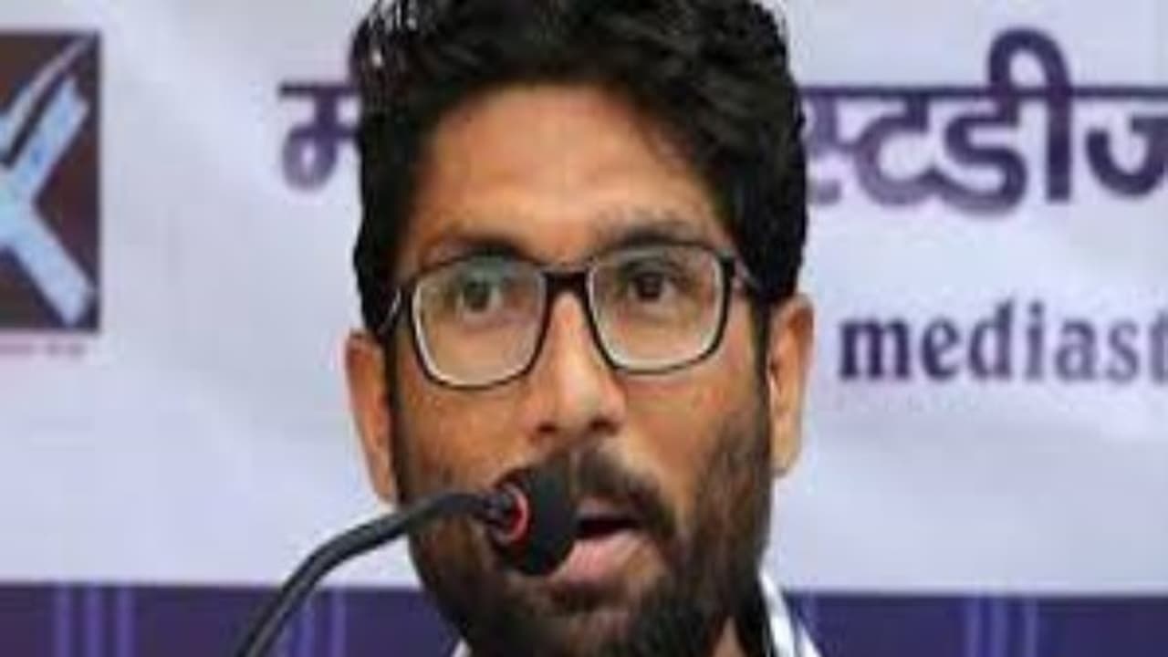 ‘மிஸ்டு கால்’ கட்சிக்கு இந்த நிலையா?...பா.ஜனதாவை ‘கலாய்த்த’ ஜிக்னேஷ் மேவானி... ‘மிஸ்டு கால்’ கட்சிக்கு இந்த நிலையா?...பா.ஜனதாவை ‘கலாய்த்த’ ஜிக்னேஷ் மேவானி...