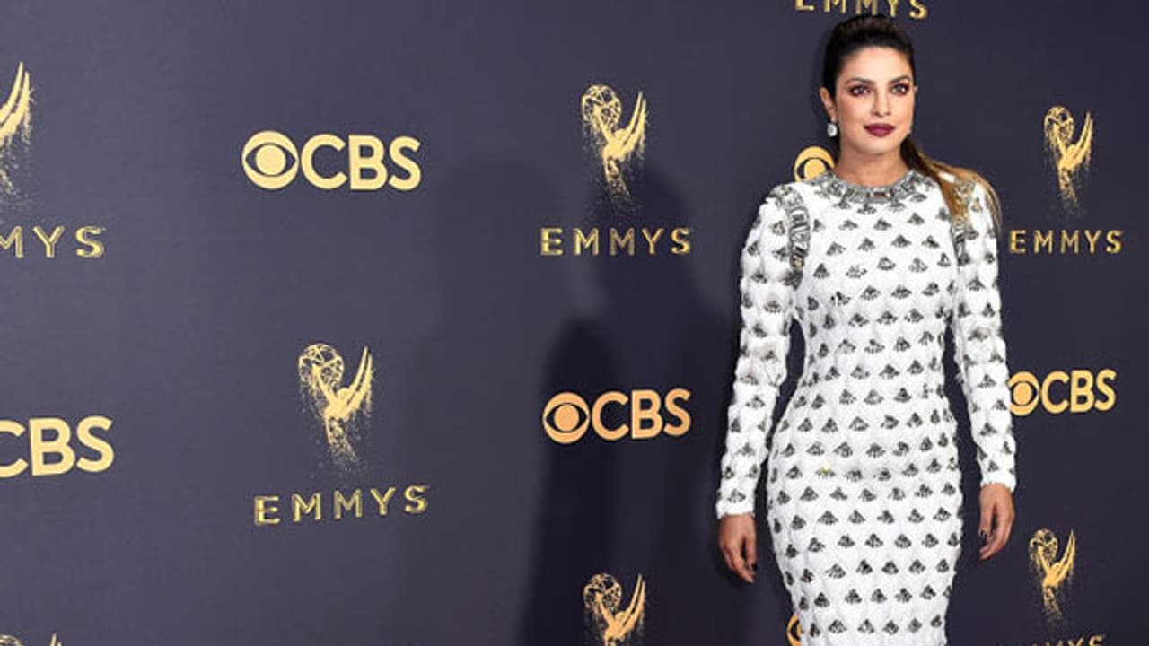Priyanka Chopra owns the Emmy Awards 2017 Red Carpet in Her custom made Balmain gown! Priyanka Chopra owns the Emmy Awards 2017 Red Carpet in Her custom made Balmain gown!
