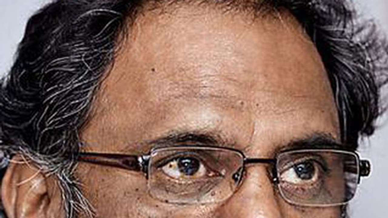 ప్రధాని డిగ్రీని అడిగినందుకు ... ప్రధాని డిగ్రీని అడిగినందుకు ...