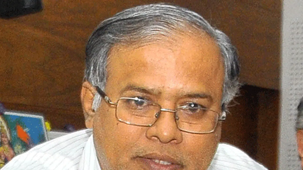 Siddaramaiah’s rowdy language irks BJP’s Suresh Kumar