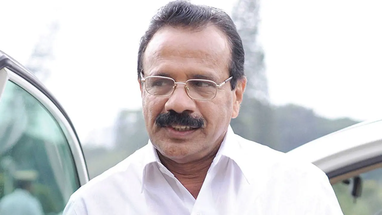 ಭಗೀರಥ ಅಂತ ಹೇಳಿಕೊಳ್ಳದೆ ಚುನಾವಣೆ ಎದುರಿಸಲಿ: ಯೋಗೇಶ್ವರ್ಗೆ ಡಿವಿಎಸ್ ಸವಾಲು ಭಗೀರಥ ಅಂತ ಹೇಳಿಕೊಳ್ಳದೆ ಚುನಾವಣೆ ಎದುರಿಸಲಿ: ಯೋಗೇಶ್ವರ್ಗೆ ಡಿವಿಎಸ್ ಸವಾಲು