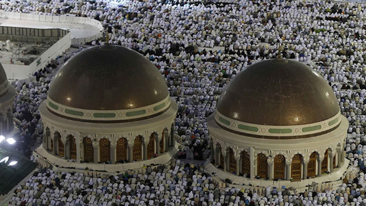 ಹಜ್ ಯಾತ್ರೆಗೆ ಸರ್ಕಾರ ಸಬ್ಸಿಡಿ ರದ್ದುಪಡಿಸಬೇಕೆಂದು ಆಗ್ರಹ ಹಜ್ ಯಾತ್ರೆಗೆ ಸರ್ಕಾರ ಸಬ್ಸಿಡಿ ರದ್ದುಪಡಿಸಬೇಕೆಂದು ಆಗ್ರಹ