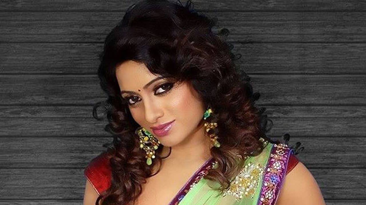 పవన్ త్రివిక్రమ్ మూవీలో ఉదయభాను ఐటమ్ పవన్ త్రివిక్రమ్ మూవీలో ఉదయభాను ఐటమ్