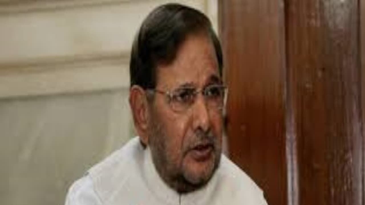 ஐக்கிய ஜனதாதள மாநிலங்களவைத் தலைவர் பதவியில் இருந்து சரத் யாதவ் நீக்கம்…. நிதிஷ்குமார் அதிரடி…முற்றுகிறது மோதல்… ஐக்கிய ஜனதாதள மாநிலங்களவைத் தலைவர் பதவியில் இருந்து சரத் யாதவ் நீக்கம்…. நிதிஷ்குமார் அதிரடி…முற்றுகிறது மோதல்…