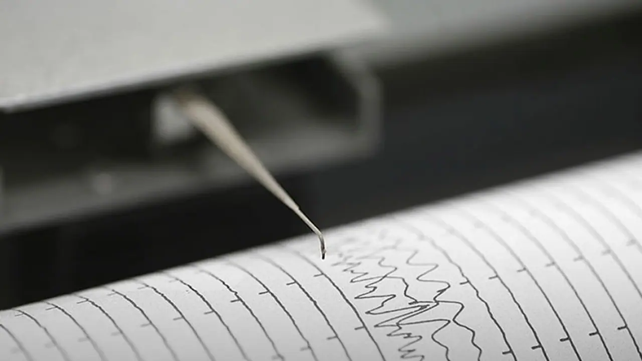 Multiple powerful earthquakes hit Canada; officials say tsunami not expected