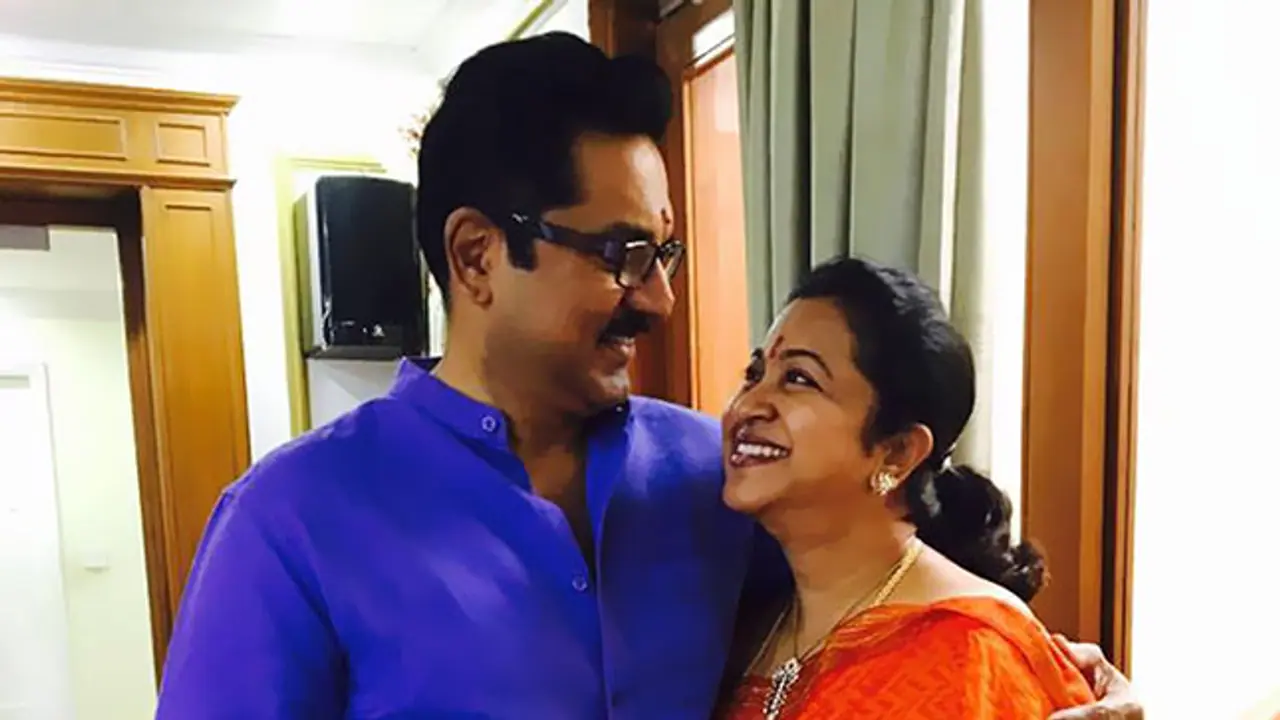 தடுப்பூசி போட்டுக்கொண்டும் கொரோனாவால் பாதிக்கப்பட்ட ராதிகா! தடுப்பூசி போட்டுக்கொண்டும் கொரோனாவால் பாதிக்கப்பட்ட ராதிகா!