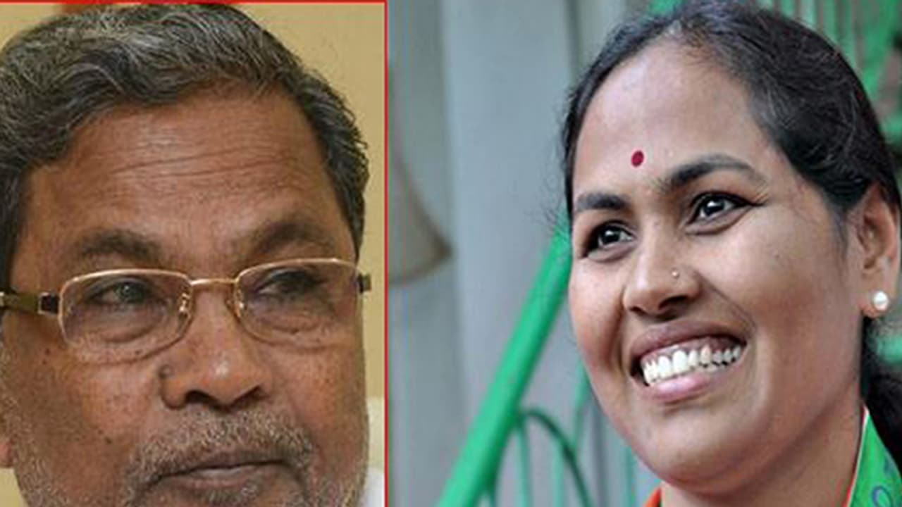 ಮುಂದಿನ ದಸರಾ ಬಿಎಸ್ವೈರಿಂದ ಉದ್ಘಾಟನೆ: ಶೋಭಾ ಆಸೆ ಈಡೇರದು ಎಂದ ಸಿಎಂ ಮುಂದಿನ ದಸರಾ ಬಿಎಸ್ವೈರಿಂದ ಉದ್ಘಾಟನೆ: ಶೋಭಾ ಆಸೆ ಈಡೇರದು ಎಂದ ಸಿಎಂ