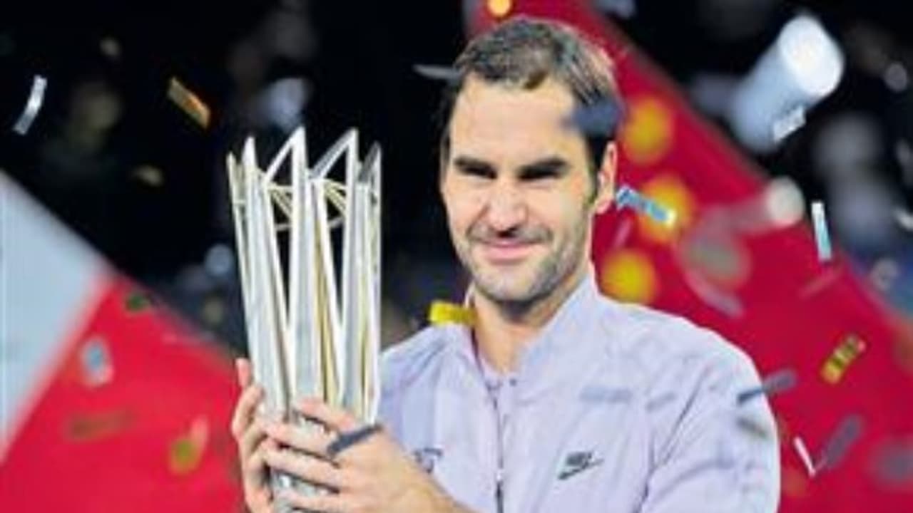 ஷாங்காய் மாஸ்டர்ஸ் கிளைமாக்ஸ்: இரண்டாவது முறையாக சாம்பியன் வென்று அசத்தினார் ரோஜர் ஃபெடரர்… ஷாங்காய் மாஸ்டர்ஸ் கிளைமாக்ஸ்: இரண்டாவது முறையாக சாம்பியன் வென்று அசத்தினார் ரோஜர் ஃபெடரர்…