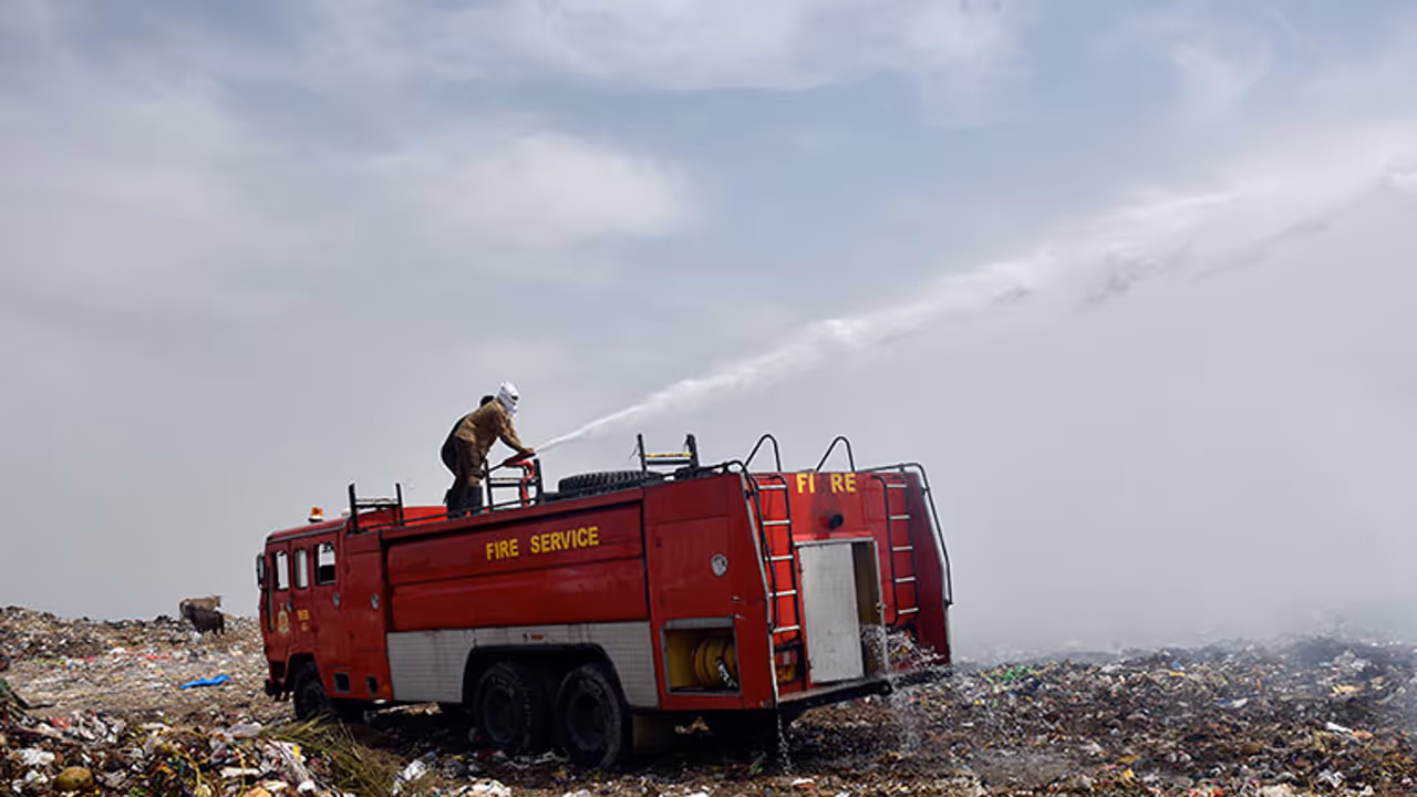 Seeping methane gas ignites inferno in Bengaluru Seeping methane gas ignites inferno in Bengaluru