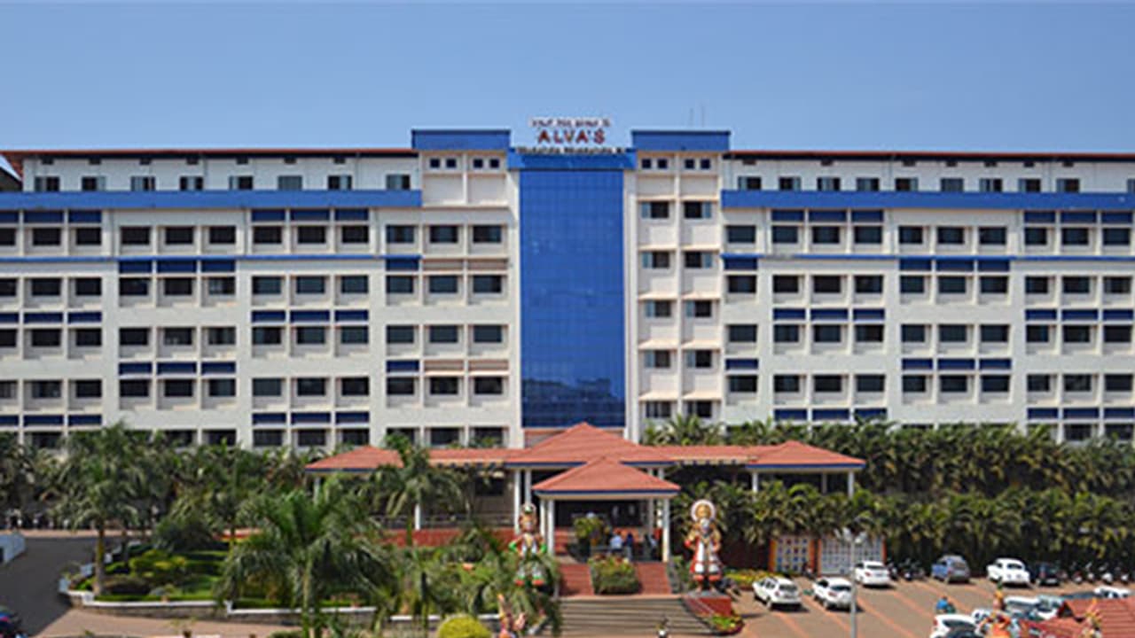 ಅಕ್ಟೋಬರ್ 14, 15ರಂದು ‘ಆಳ್ವಾಸ್ ಪ್ರಗತಿ’ ಬೃಹತ್ ಉದ್ಯೋಗ ಮೇಳ ಅಕ್ಟೋಬರ್ 14, 15ರಂದು ‘ಆಳ್ವಾಸ್ ಪ್ರಗತಿ’ ಬೃಹತ್ ಉದ್ಯೋಗ ಮೇಳ