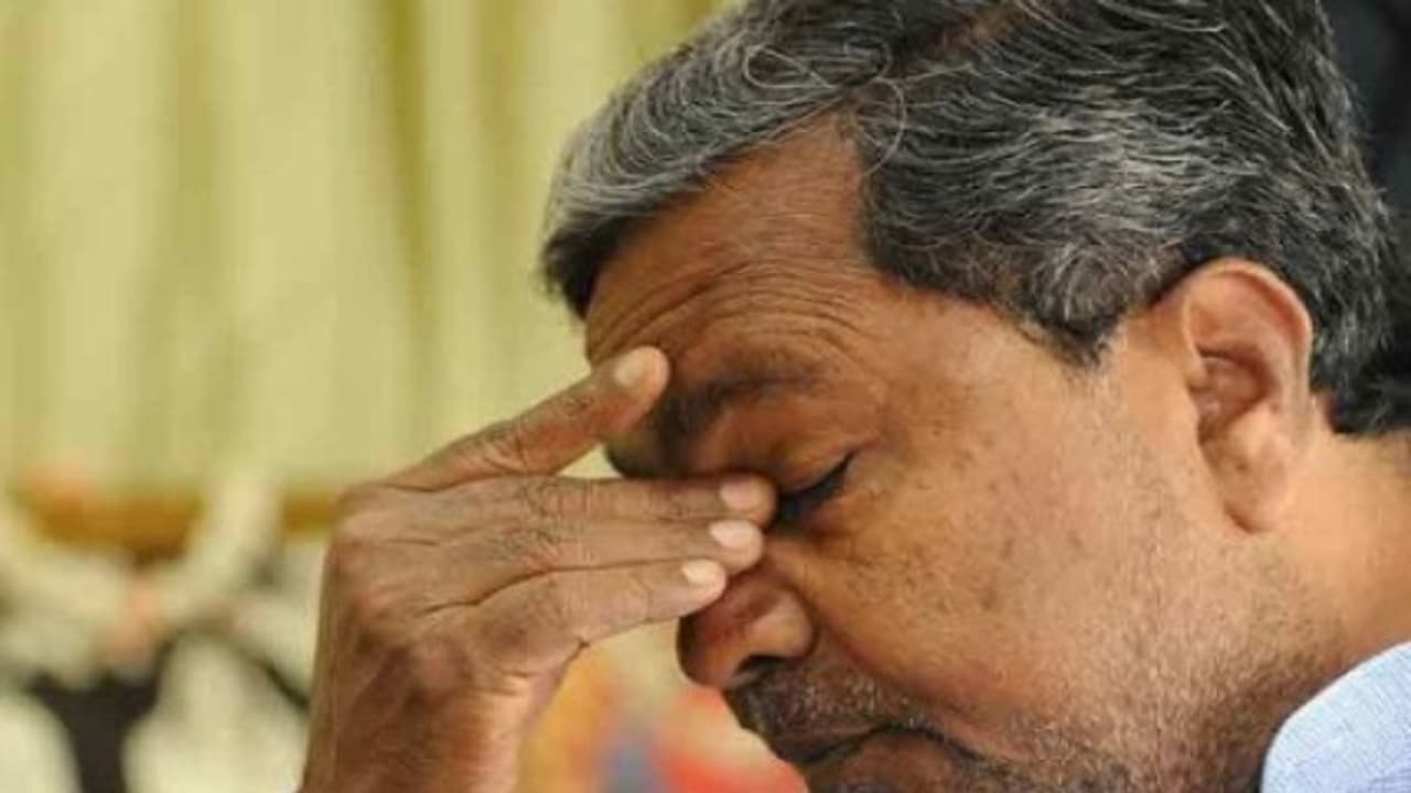 ಸಿದ್ದರಾಮಯ್ಯ ವಿರುದ್ಧ 62 ಕೇಸುಗಳು ಬಾಕಿ: ಬಾಂಬ್ ಸಿಡಿಸಿದ ಬಿಜೆಪಿ MLC ಸಿದ್ದರಾಮಯ್ಯ ವಿರುದ್ಧ 62 ಕೇಸುಗಳು ಬಾಕಿ: ಬಾಂಬ್ ಸಿಡಿಸಿದ ಬಿಜೆಪಿ MLC