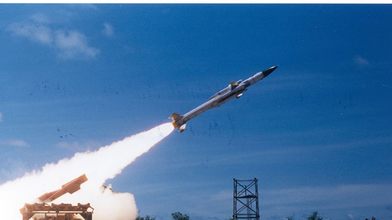 'আত্মনির্ভর' আকাশ মিসাইল সিস্টেম বিক্রি করবে ভারত, সবুজ সংকেত দিয়েছে মন্ত্রিসভা 'আত্মনির্ভর' আকাশ মিসাইল সিস্টেম বিক্রি করবে ভারত, সবুজ সংকেত দিয়েছে মন্ত্রিসভা