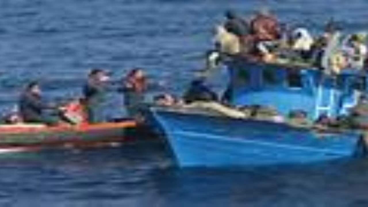 కేరళకు మరిన్ని సహాయక బృందాలు కేరళకు మరిన్ని సహాయక బృందాలు