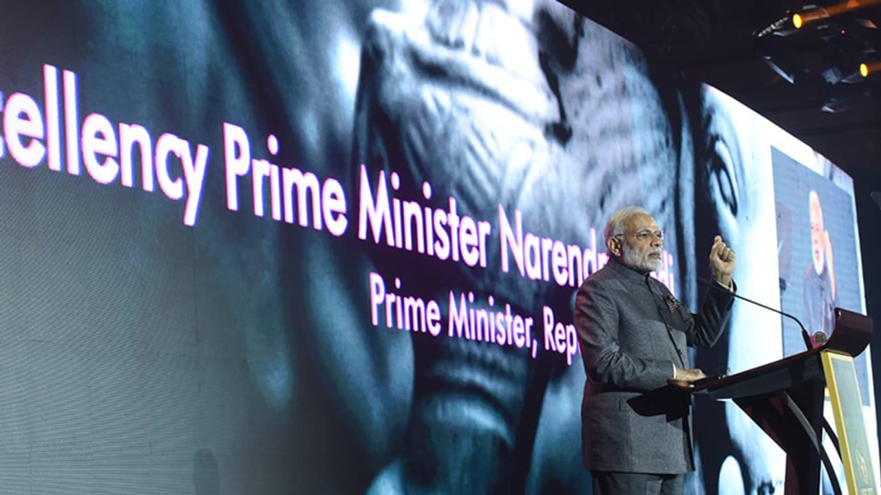 ಭಾರತವನ್ನು ಜಾಗತಿಕ ಉತ್ಪಾದನಾ ಕೇಂದ್ರ ಮಾಡುವ ಗುರಿ: ಆಸಿಯಾನ್’ನಲ್ಲಿ ಪ್ರಧಾನಿ ಮೋದಿ ಭಾರತವನ್ನು ಜಾಗತಿಕ ಉತ್ಪಾದನಾ ಕೇಂದ್ರ ಮಾಡುವ ಗುರಿ: ಆಸಿಯಾನ್’ನಲ್ಲಿ ಪ್ರಧಾನಿ ಮೋದಿ