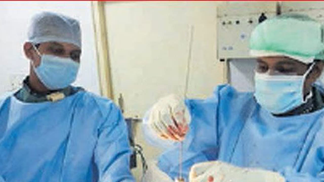 ಈ ದೇಶದಲ್ಲಿ ಇನ್ಮುಂದೆ ಸೆಕ್ಸ್ ಚೇಂಜ್ ಬ್ಯಾನ್: ಟ್ರಾನ್ಸ್ಜೆಂಡರ್ ಮದುವೆಗೂ ಇಲ್ಲ ಅನುಮತಿ! ಈ ದೇಶದಲ್ಲಿ ಇನ್ಮುಂದೆ ಸೆಕ್ಸ್ ಚೇಂಜ್ ಬ್ಯಾನ್: ಟ್ರಾನ್ಸ್ಜೆಂಡರ್ ಮದುವೆಗೂ ಇಲ್ಲ ಅನುಮತಿ!