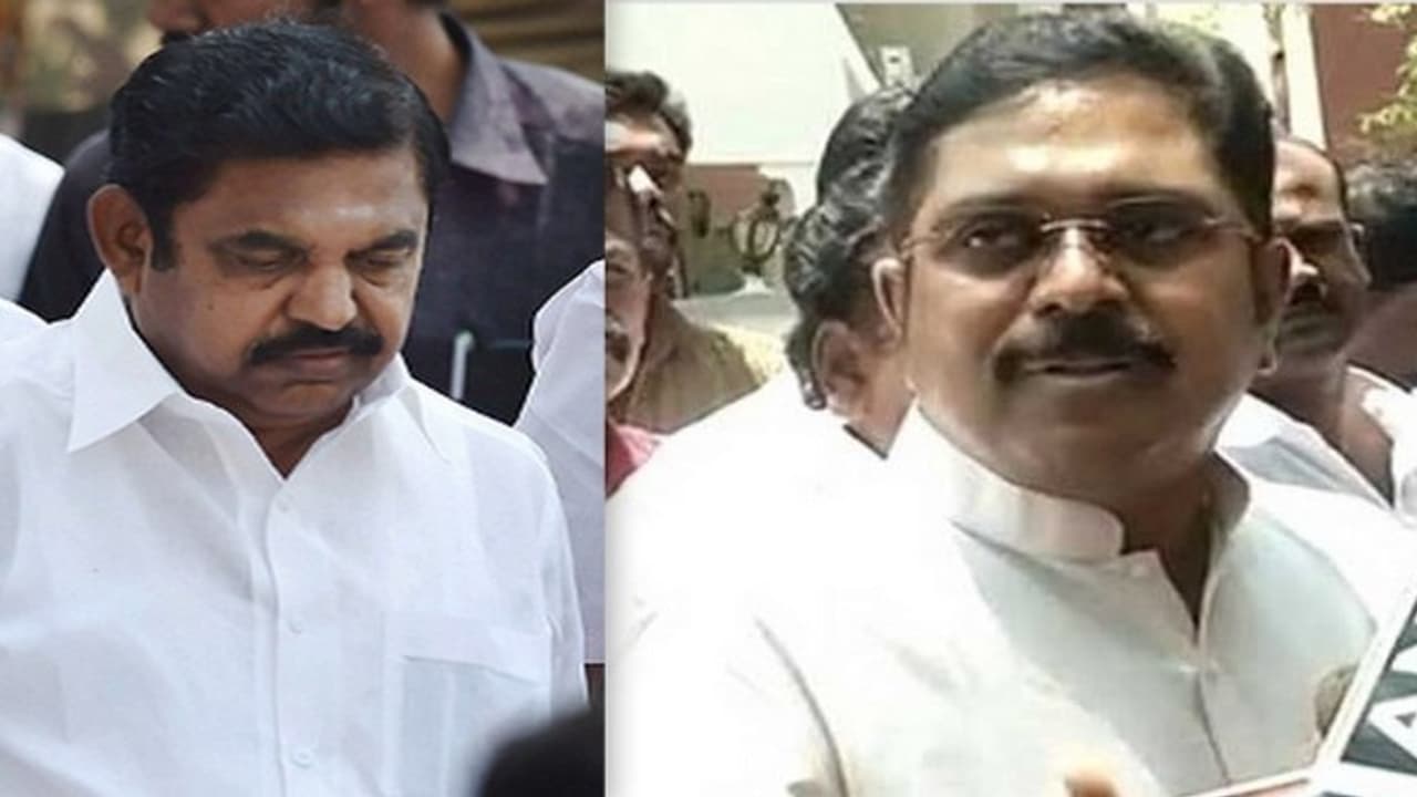 அவர் மட்டும்தான் பிசியா?, நாங்கள் எல்லாம் வேலை வெட்டி இல்லாமல் இருக்கிறோமா? தினகரன் எடப்பாடி மோதலுக்கு முதல் நாள்! அவர் மட்டும்தான் பிசியா?, நாங்கள் எல்லாம் வேலை வெட்டி இல்லாமல் இருக்கிறோமா? தினகரன் எடப்பாடி மோதலுக்கு முதல் நாள்!