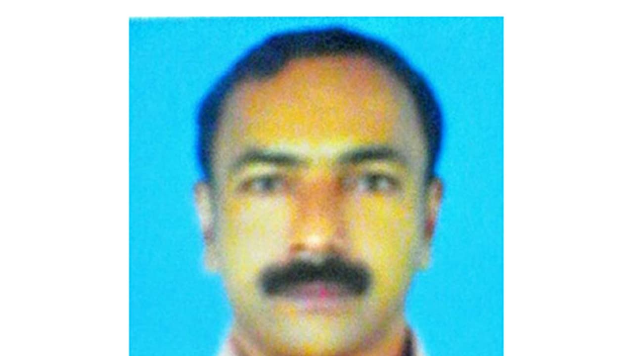 തലയ്ക്കടിയേറ്റ അധ്യാപകന് മരിച്ചു; കൊലക്കുറ്റത്തിന് കേസെടുത്തു തലയ്ക്കടിയേറ്റ അധ്യാപകന് മരിച്ചു; കൊലക്കുറ്റത്തിന് കേസെടുത്തു