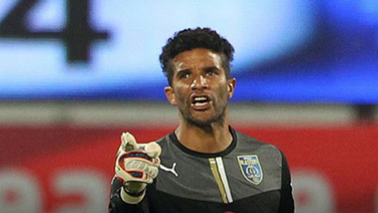 ഡേവിഡ് ജെയിംസ് രക്ഷകന്: വെസ് ബ്രൗണ് ഡേവിഡ് ജെയിംസ് രക്ഷകന്: വെസ് ബ്രൗണ്