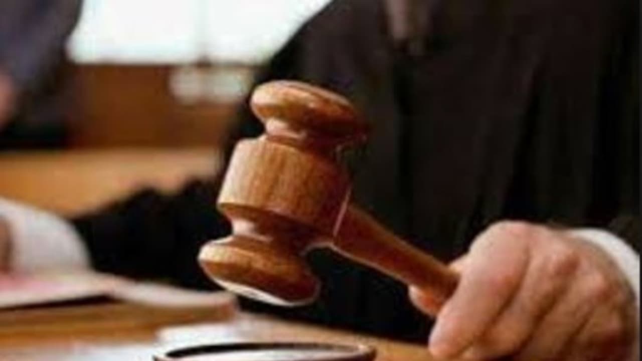 ಲೈಂಗಿಕ ಕಿರುಕುಳ: ಸೇನಾಧಿಕಾರಿ ವಜಾ! ಲೈಂಗಿಕ ಕಿರುಕುಳ: ಸೇನಾಧಿಕಾರಿ ವಜಾ!