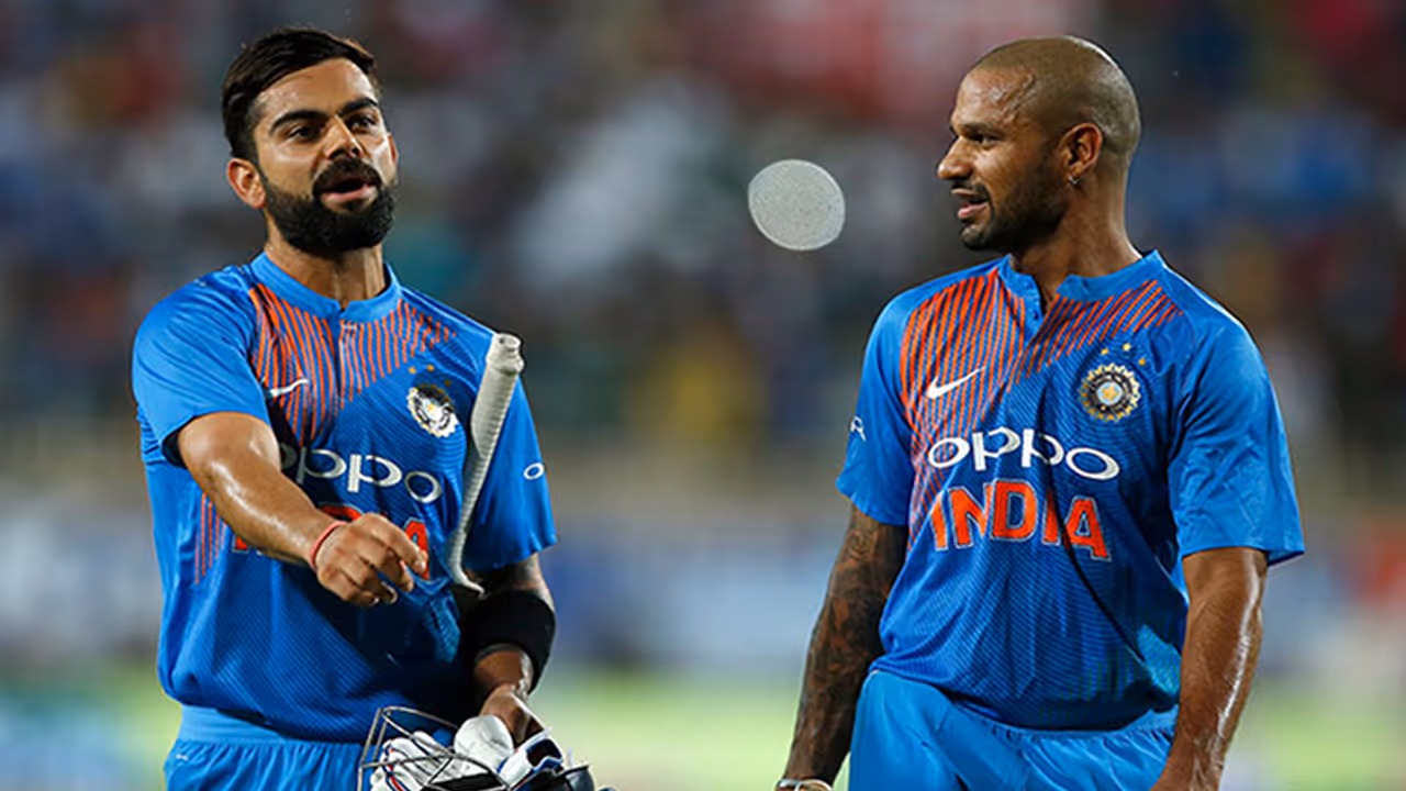 కోహ్లీ రికార్డుకి బ్రేకులు వేసిన శిఖర్ ధావన్ కోహ్లీ రికార్డుకి బ్రేకులు వేసిన శిఖర్ ధావన్