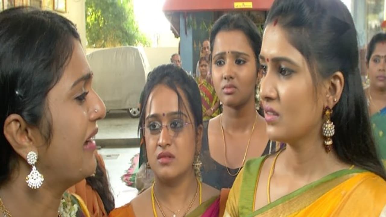 தெய்வ மகள் நடிகைக்கு நடந்து முடிந்தது நிச்சயதார்த்தம்! தெய்வ மகள் நடிகைக்கு நடந்து முடிந்தது நிச்சயதார்த்தம்!