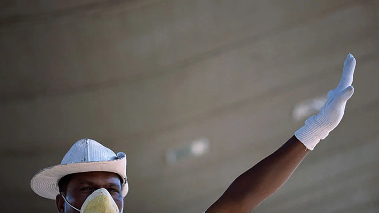 Bengaluru constable files complaint after lady rider attacks him with sandals