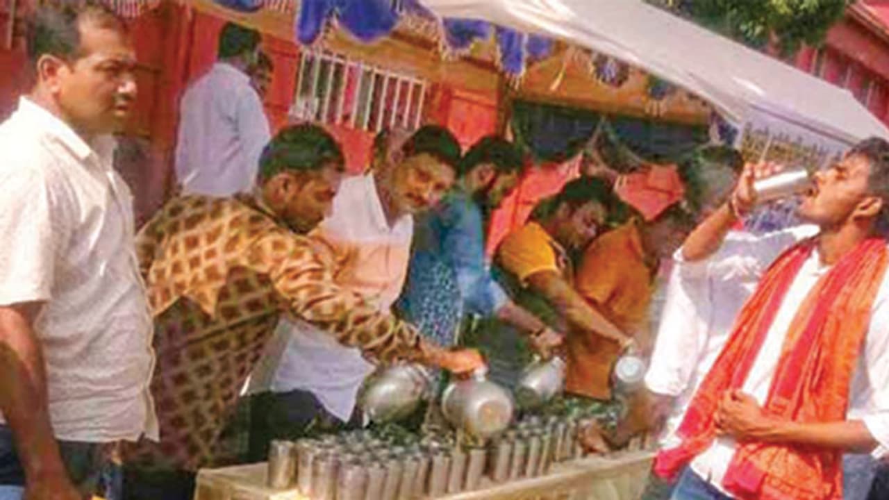 ಹಿಂದೂ ಧರ್ಮ ಸಂಸದ್'ನಲ್ಲಿ ಕ್ರೈಸ್ತ ಮುಸ್ಲಿಂ ಬಂಧುಗಳ ಸೇವೆ