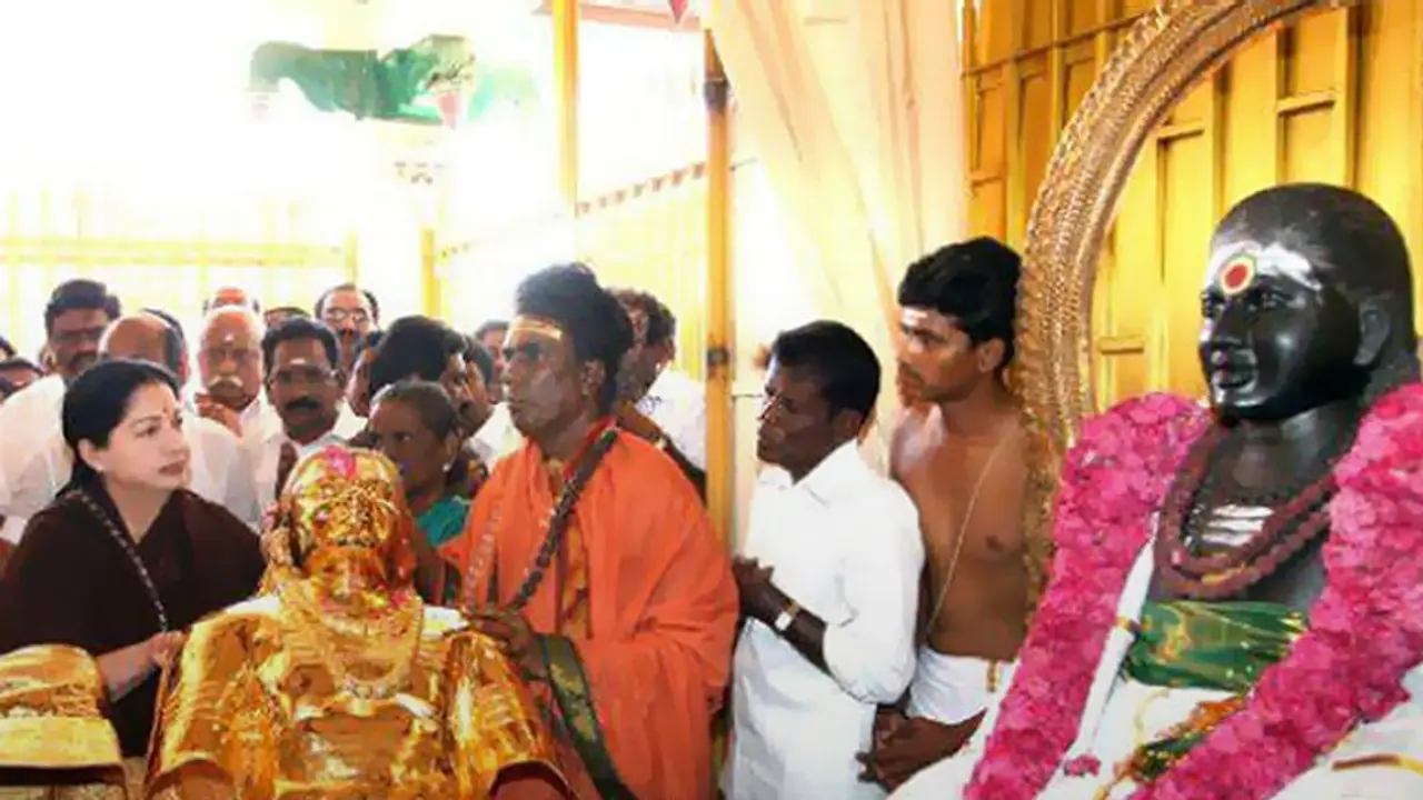 Which is the real AIADMK? Tamil Nadu party split threatens Thevar community celebrations Which is the real AIADMK? Tamil Nadu party split threatens Thevar community celebrations