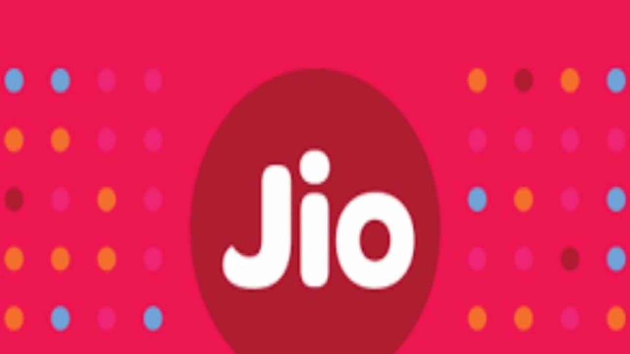 அடுத்த அதிரடியில் இறங்கிய ரிலையன்ஸ்…. ஜியோ பிரைம் இன்னும் ஒரு வருஷத்துக்கு ஃப்ரி !! அடுத்த அதிரடியில் இறங்கிய ரிலையன்ஸ்…. ஜியோ பிரைம் இன்னும் ஒரு வருஷத்துக்கு ஃப்ரி !!
