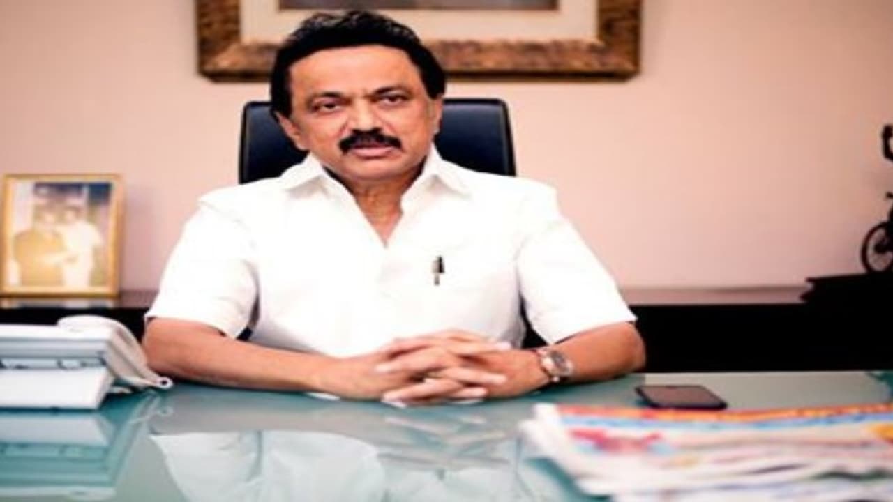 ரூட்ட மாத்துங்க தலைவா ....!! ஸ்டாலினுக்கு புத்தி சொல்லும் தொண்டர்கள்...!!! ரூட்ட மாத்துங்க தலைவா ....!! ஸ்டாலினுக்கு புத்தி சொல்லும் தொண்டர்கள்...!!!