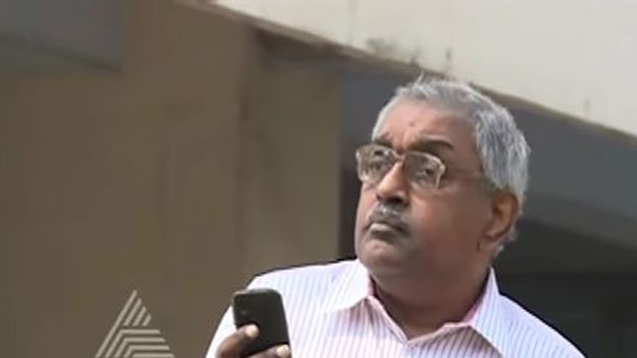 ജയില് പരിഷ്കാരം; അലക്സാണ്ടർ ജേക്കബ് ഏകാംഗ കമ്മീഷന് ജയില് പരിഷ്കാരം; അലക്സാണ്ടർ ജേക്കബ് ഏകാംഗ കമ്മീഷന്