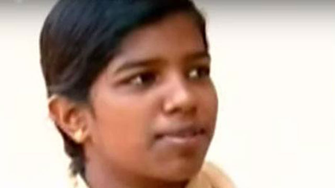 Why this teen girl's hunger stir is worrying the govt. most Why this teen girl's hunger stir is worrying the govt. most