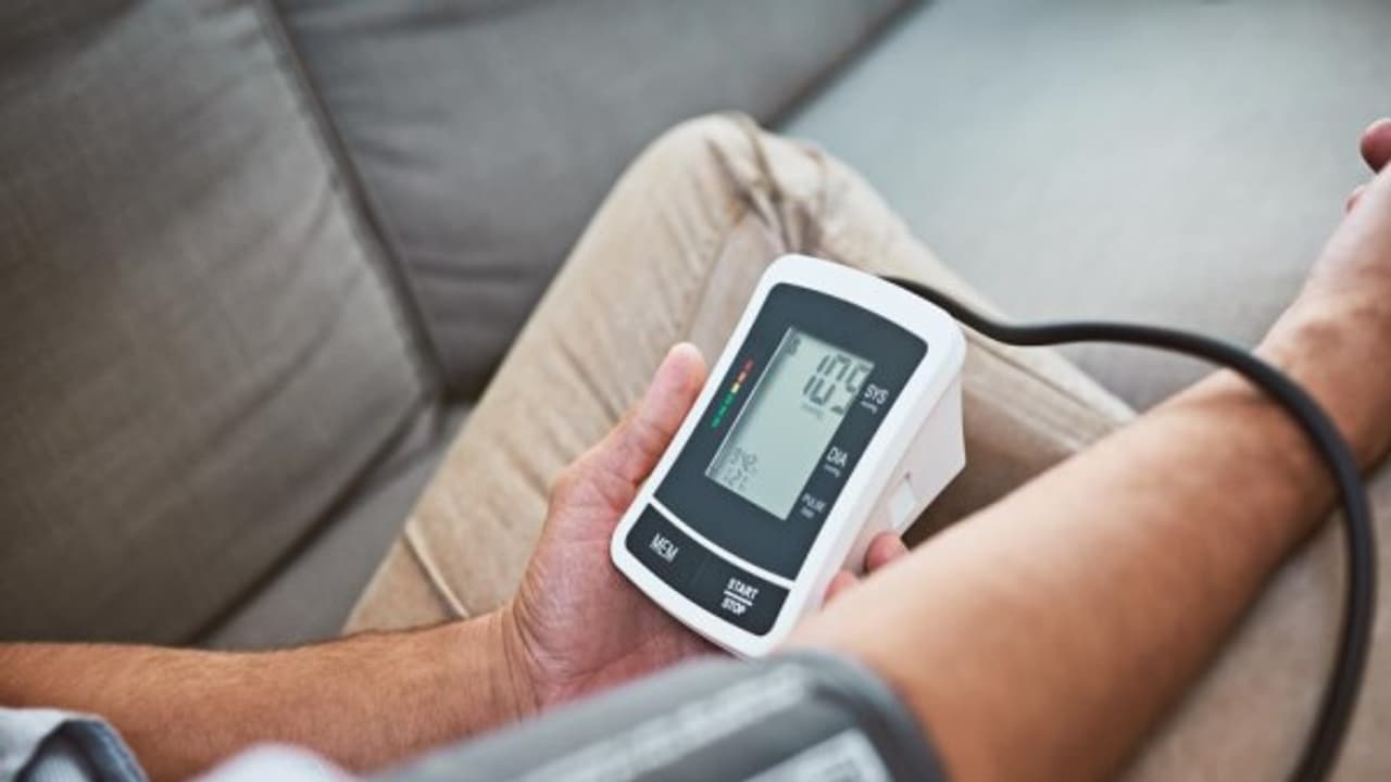 இதற்குதானே ஆசைப்பட்டோம்! ரத்த கொதிப்பு வராமல் இருக்க சீரகத்தோடு இந்தப் பழத்தை சாப்பிடுங்கள்... இதற்குதானே ஆசைப்பட்டோம்! ரத்த கொதிப்பு வராமல் இருக்க சீரகத்தோடு இந்தப் பழத்தை சாப்பிடுங்கள்...