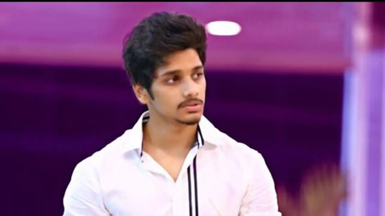 ఈ చైల్డ్ ఆర్టిస్ట్ హీరో అయ్యాడు.. గుర్తు పట్టారా.. ఈ చైల్డ్ ఆర్టిస్ట్ హీరో అయ్యాడు.. గుర్తు పట్టారా..