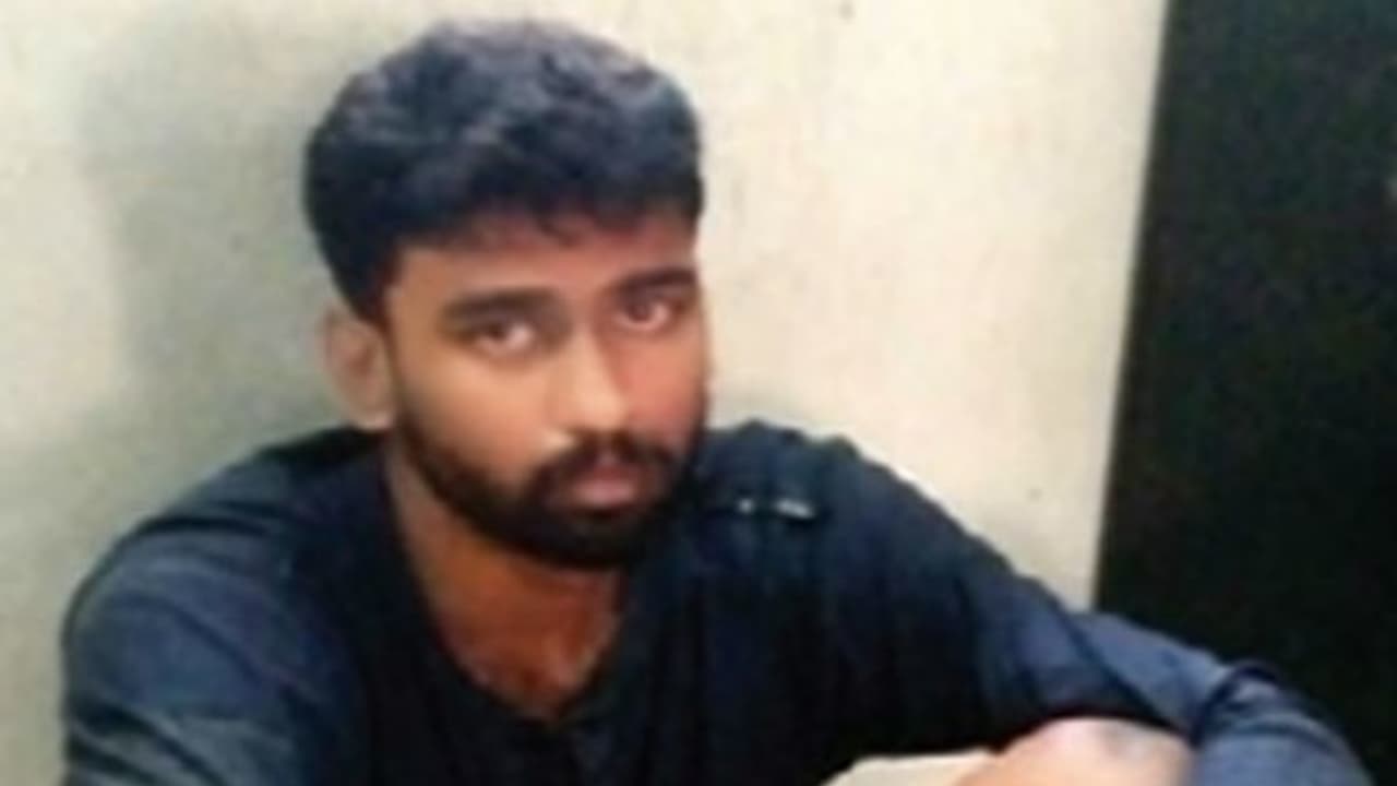 கொலைகாரன் தஷ்வந்தை புழல் சிறையில் அடைங்க..! அதிரடி உத்தரவு பிறப்பித்த நீதிமன்றம்...! கொலைகாரன் தஷ்வந்தை புழல் சிறையில் அடைங்க..! அதிரடி உத்தரவு பிறப்பித்த நீதிமன்றம்...!