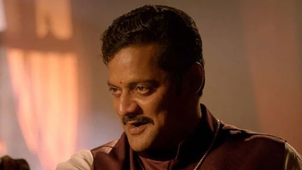 ಪ್ರಖ್ಯಾತ ಖಳನಟ ರವಿಶಂಕರ್'ಗೆ ಇಂದು 50 ನೇ ವರ್ಷದ ಹುಟ್ಟುಹಬ್ಬದ ಸಂಭ್ರಮ ಪ್ರಖ್ಯಾತ ಖಳನಟ ರವಿಶಂಕರ್'ಗೆ ಇಂದು 50 ನೇ ವರ್ಷದ ಹುಟ್ಟುಹಬ್ಬದ ಸಂಭ್ರಮ