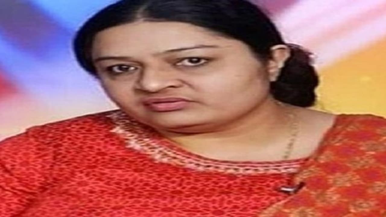 15,000 பேர் 17 மாவட்ட பொறுப்பாளர்கள் ஒ.பி.எஸ்ஸுடன் இணைப்பு காலியாகிறது தீபா கூடாரம்... 15,000 பேர் 17 மாவட்ட பொறுப்பாளர்கள் ஒ.பி.எஸ்ஸுடன் இணைப்பு காலியாகிறது தீபா கூடாரம்...