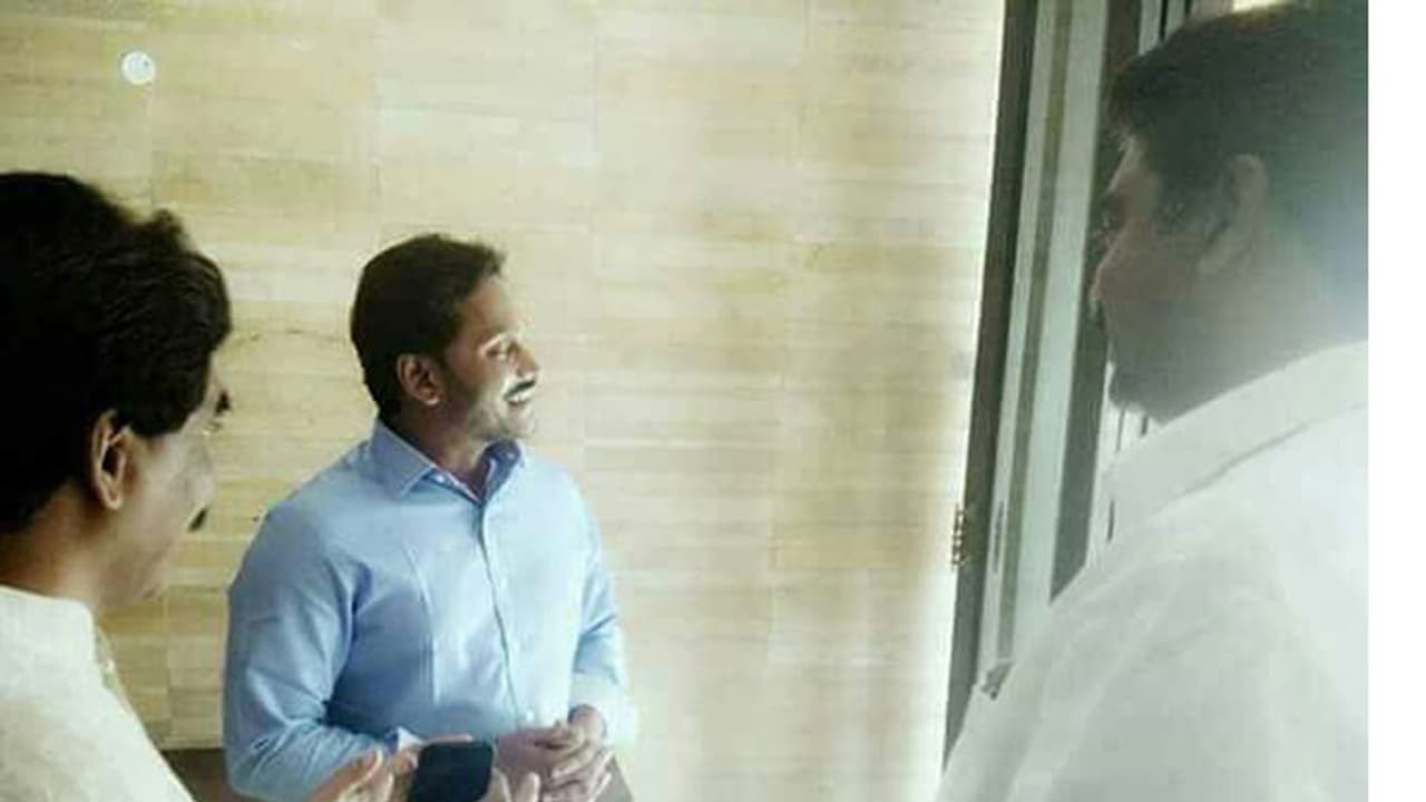 Lagadapati Rajagopal meets YS Jagan at Lotus Pond residence Lagadapati Rajagopal meets YS Jagan at Lotus Pond residence