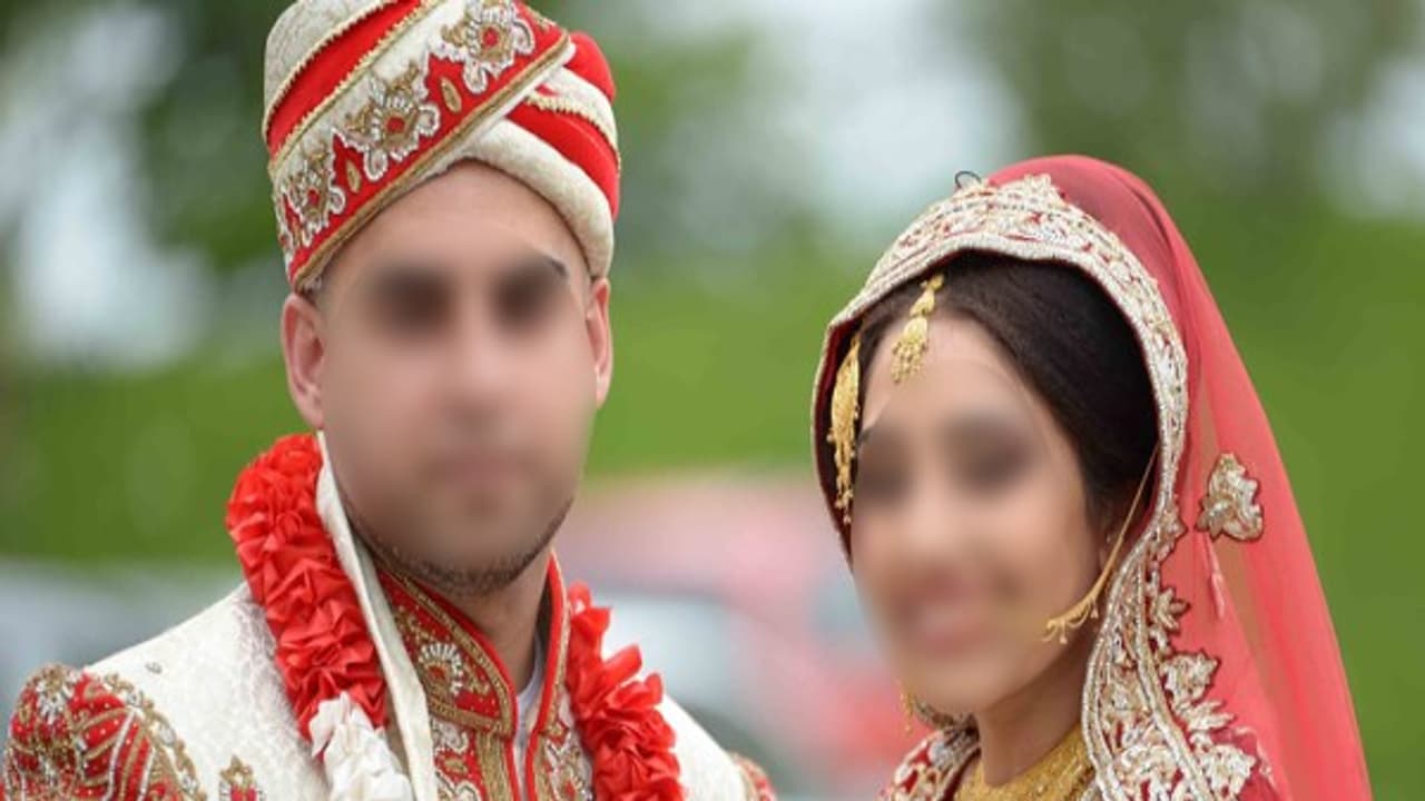 திருமணமான 15 வது நிமிடத்தில் நடந்த விவாகரத்து...! மணமகன் சொன்ன காரணம் என்ன? திருமணமான 15 வது நிமிடத்தில் நடந்த விவாகரத்து...! மணமகன் சொன்ன காரணம் என்ன?