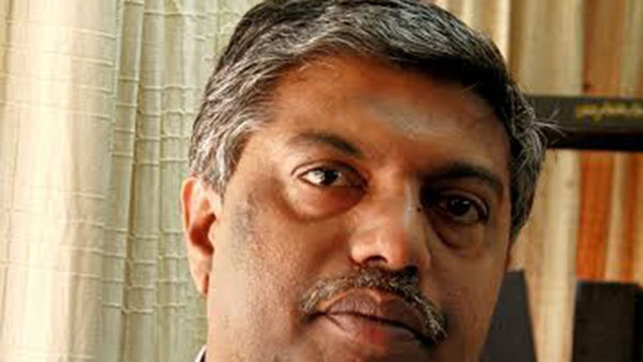 അറബ് സംസ്കൃതിയുടെ ആഴങ്ങള് ഇപ്പോഴൊരു മലയാളം പുസ്തകം അറബ് സംസ്കൃതിയുടെ ആഴങ്ങള് ഇപ്പോഴൊരു മലയാളം പുസ്തകം